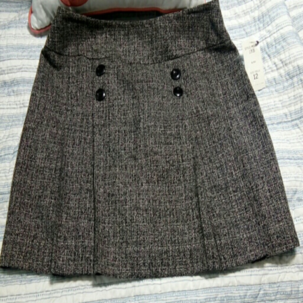 Grey tweed skirt